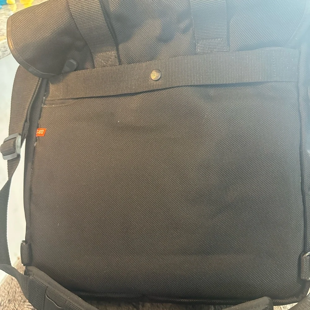 NEW TENBA p513 Black Camera Bag/Briefcase